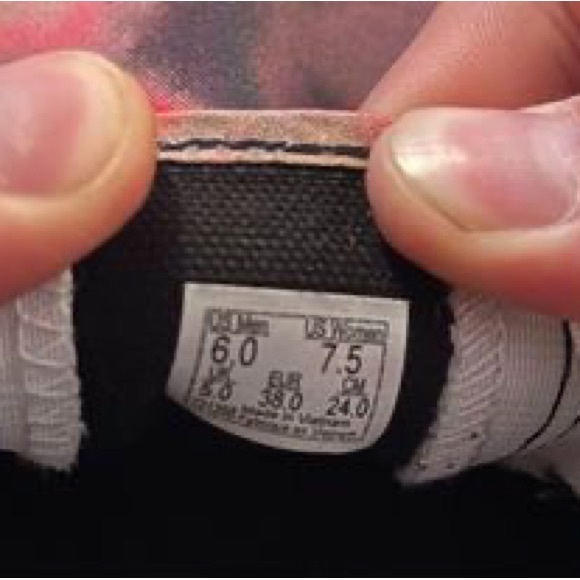 Vans shoes - Picture 8 of 8